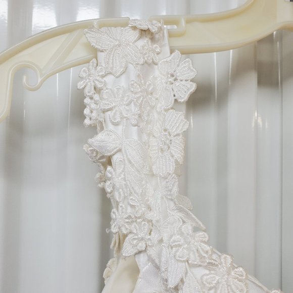 "Dreamy Ballerina Ballgown" - Picture 8 of 12